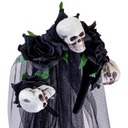 Černý halloweenský závoj s lebkami