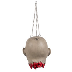 Dekorace utržená hlava na řetězech