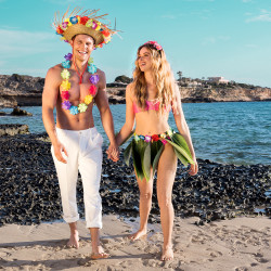 Plážový slamák s havajskými květy