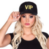 Černá kšiltovka s nápisem VIP