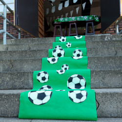 Párty zelený koberec s potiskem fotbal