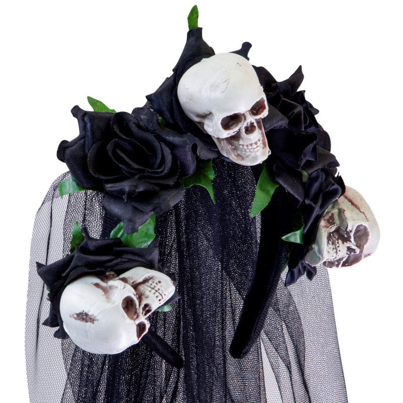 Čierny halloweenský závoj s lebkami