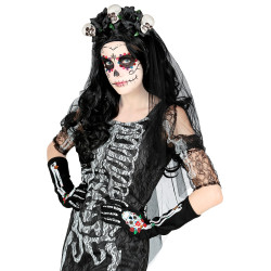 Čierny halloweenský závoj s lebkami