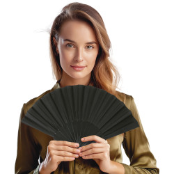 Černý látkový vějíř