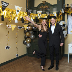 Zlatá girlanda s třásněmi 600 x 30 cm