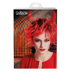 Diabolská parochňa s rohmi