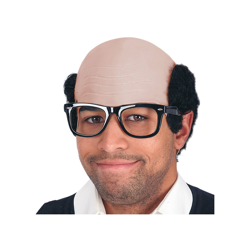 Pleš s černými vlasy a brýlemi