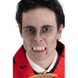 Upíří špičáky v blistru