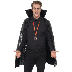 Černý plášť z PVC